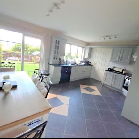 Newry Premium B&B Esterno foto